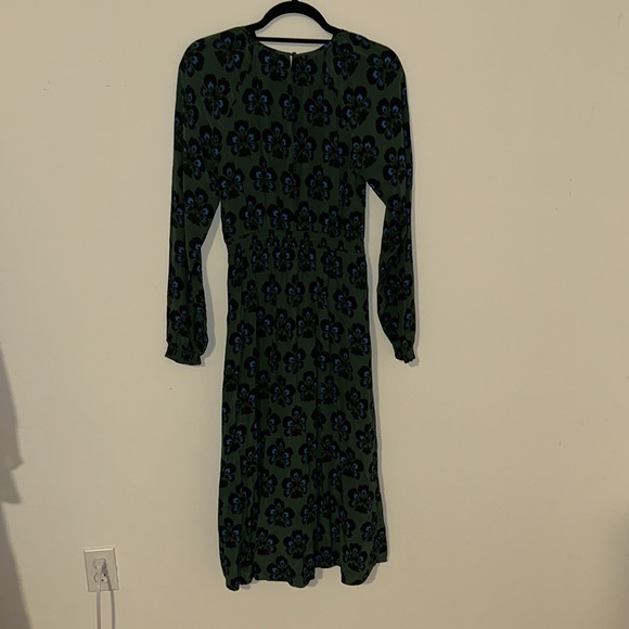BODEN Gather Raglan MIDI Dress in Amazon Green Carnation - Picture 7 of 8